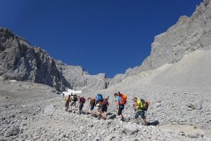 Nach dem grünen Buckl wird es steinig