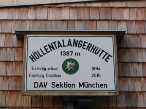Höllentalangerhütte - Zugspitze übers Höllental